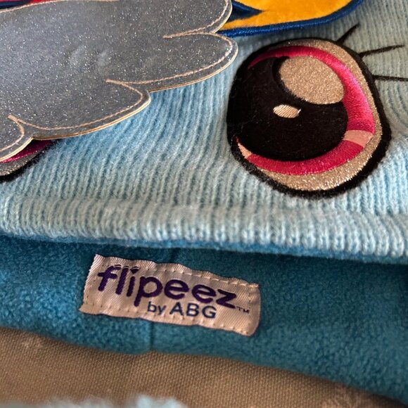 Rainbow Dash MLP Flipeez Knit Hat – Kids – Adorable Wing-Flip Design! ✨ - Picture 2 of 2